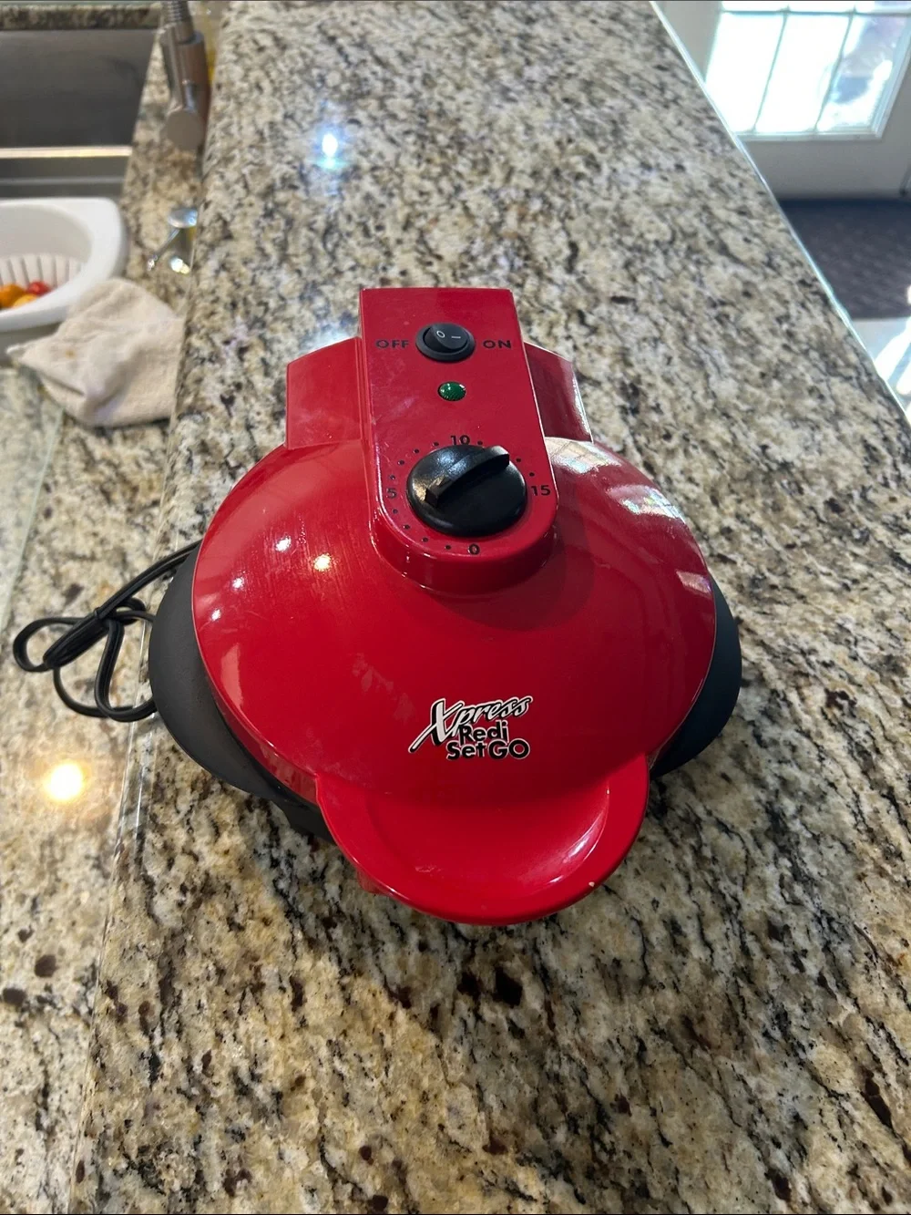 Set & Go Portable Red Audio/Video Accessory